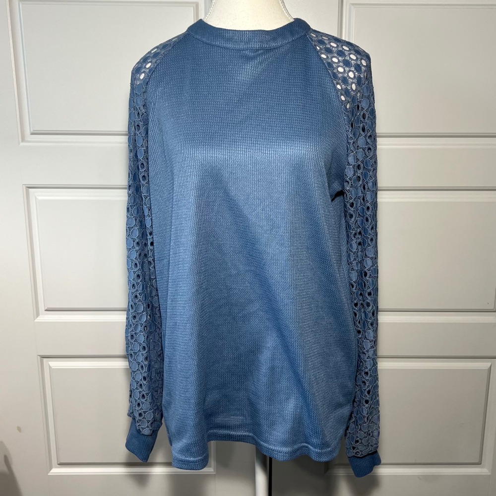 MIHOLL Blue Waffle Knit Lace Sleeve Mock Neck Top‎ Size Medium